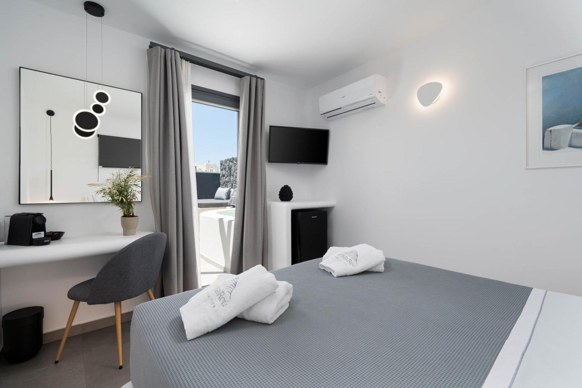 Aparthotel Lymarou Collection à Megalochori  Extérieur photo